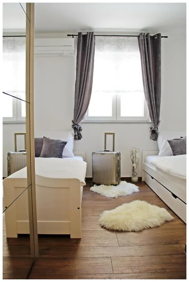 Lado Apartment Trogir 0*,  Croatia