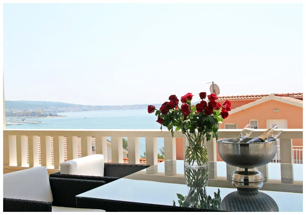 Lado Apartment Trogir Croatia