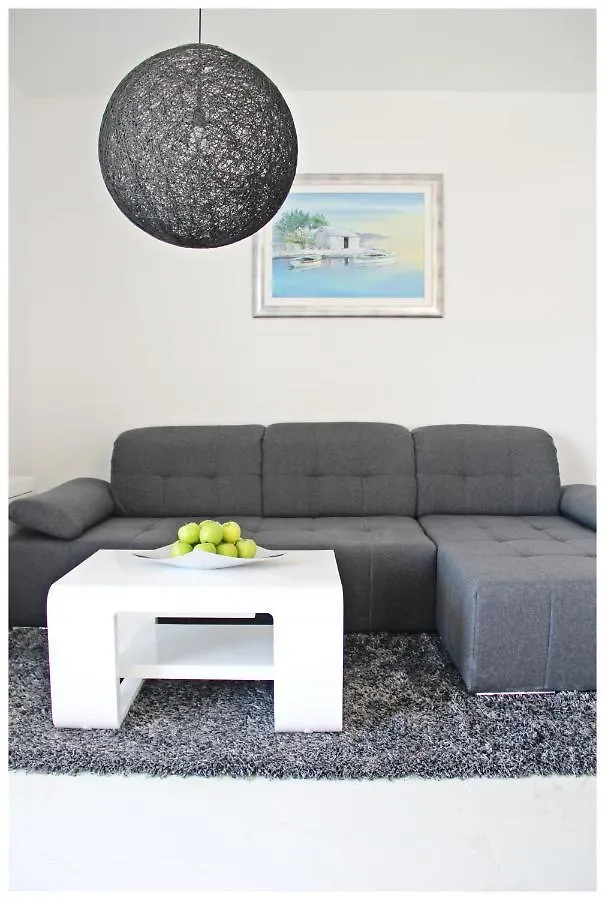 Lado Apartment Trogir