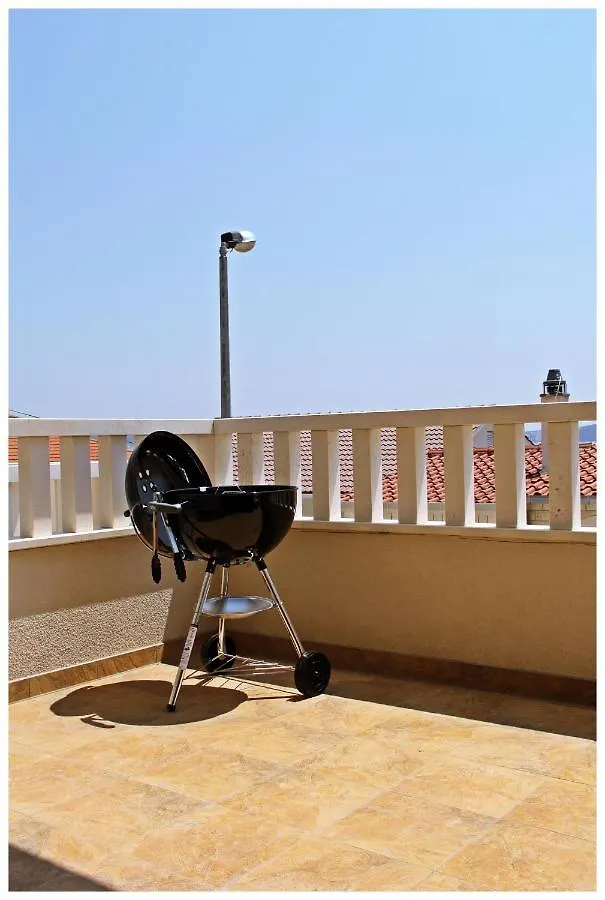 Lado Apartment Trogir