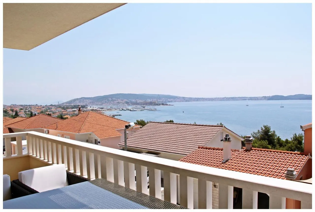 Lado Apartment Trogir
