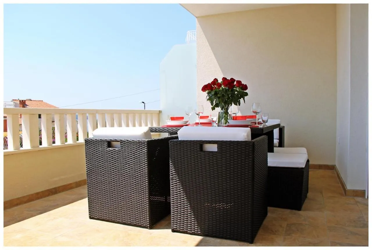 Lado Apartment Trogir Croatia