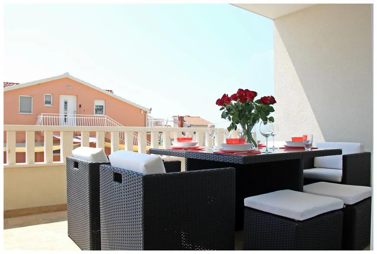 Lado Apartment Trogir Croatia