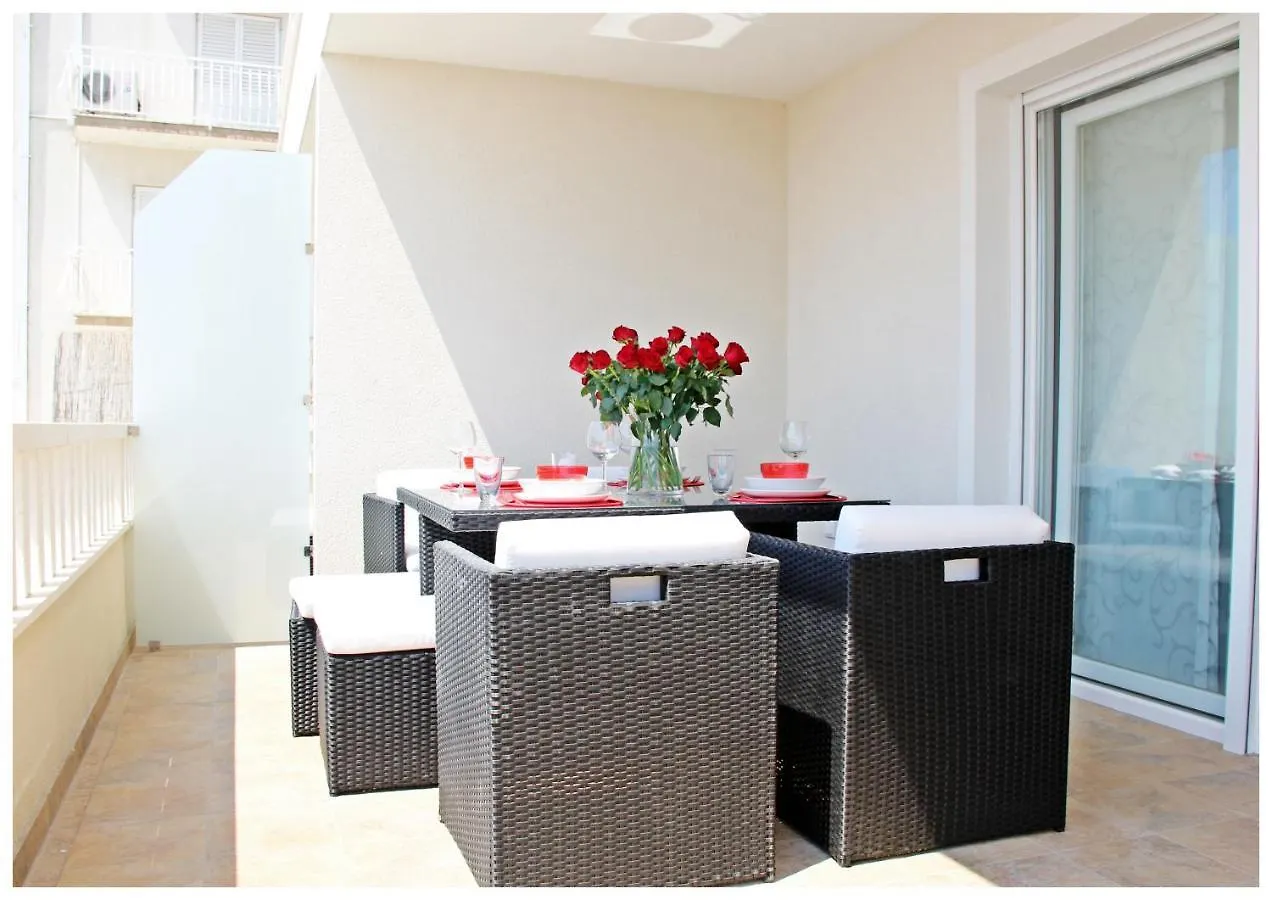 Lado Apartment Trogir 0*,  Croatia